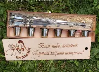 Дерев’яний тубус для шампурів із відділенням для чарок 58×17,5×8 см