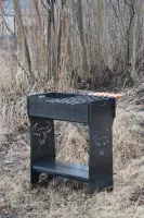 МАНГАЛ РОЗБІРНИЙ ВИСОКИЙ (з декоративною опорною перегородкою для дров чи вугілля) — 8.0