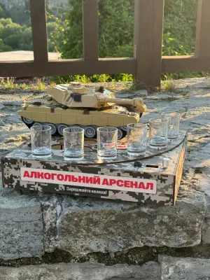Автоматичний наливатор «Танк 1» на 4 чарки
