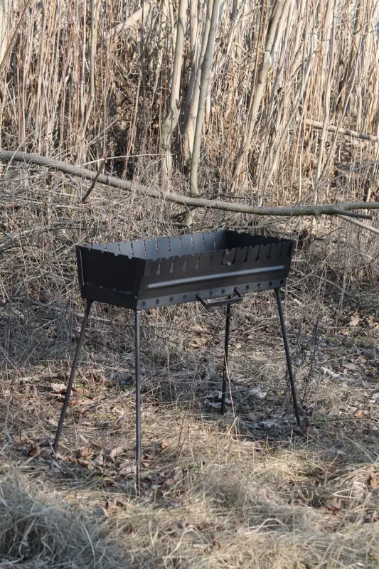 Folding Suitcase Brazier in Painted 2 mm Steel for 6 Skewers
