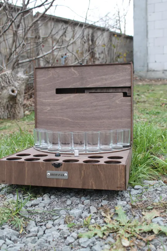 Автоматичний наливатор для напоїв на 10 чарок по 50 мл