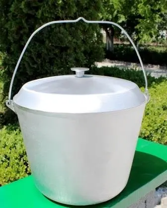 Алюмінієвий казан з алюмінієвою кришкою 1,5 л