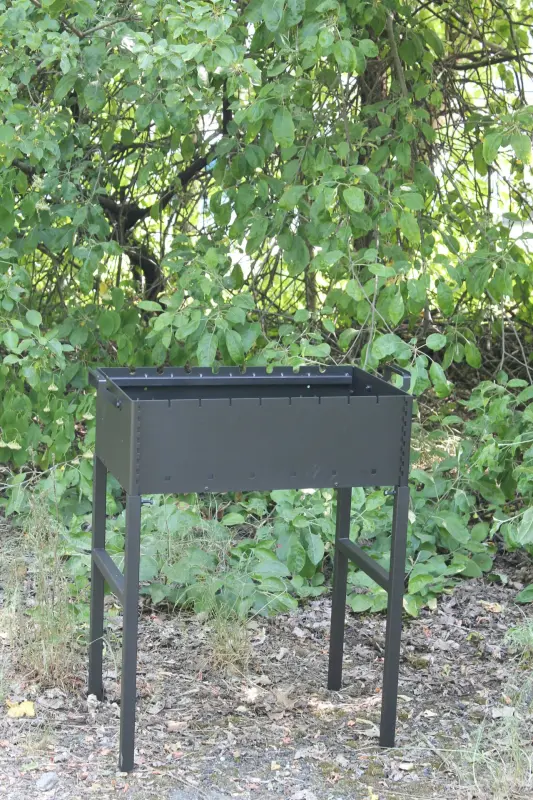 Kvadrat Collapsible Steel Brazier for 8 Skewers, 3 mm
