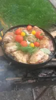 Сталева сковорода для багаття з центральним отвором і кришкою, 30 см