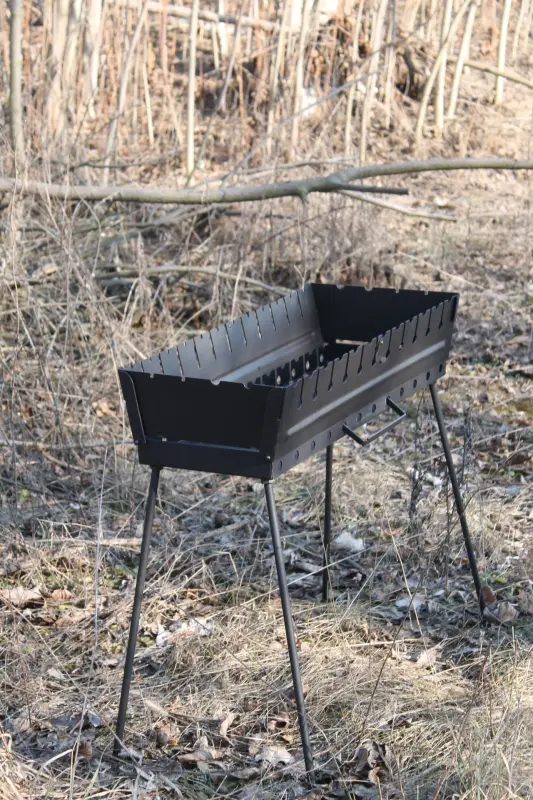 Folding Suitcase Brazier in Painted 2 mm Steel for 6 Skewers